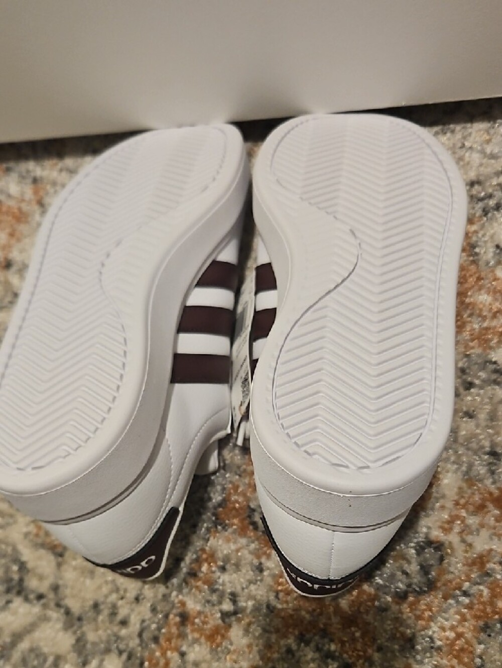 Adidas Women’s White Sneakers with Brown Stripes - Picture 5 of 7
